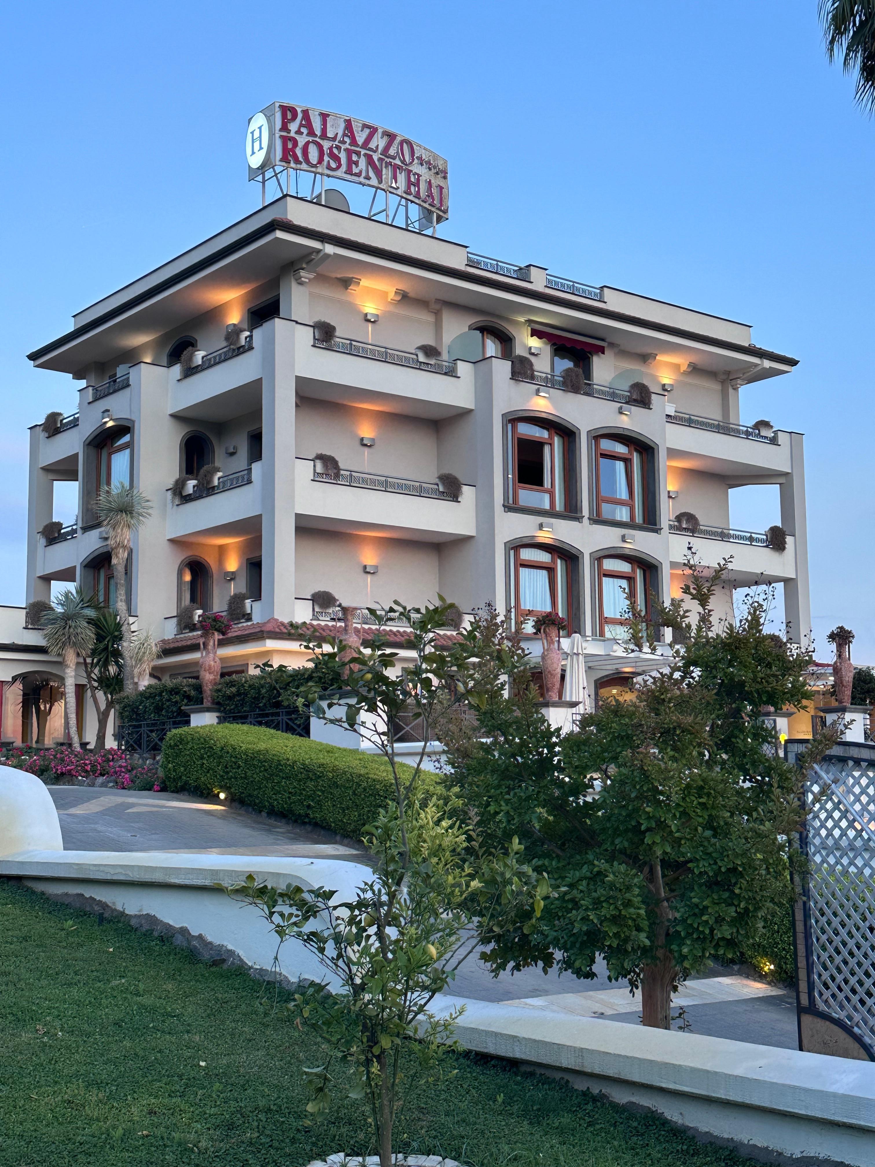 Hotel Rosenthal is a Beautiful and comfortable Villa 