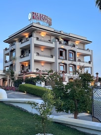 Hotel Rosenthal is a Beautiful and comfortable Villa