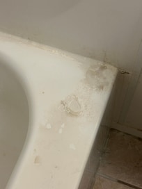 Bathtub in hotel room