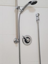 Turn to 3 for faucet.