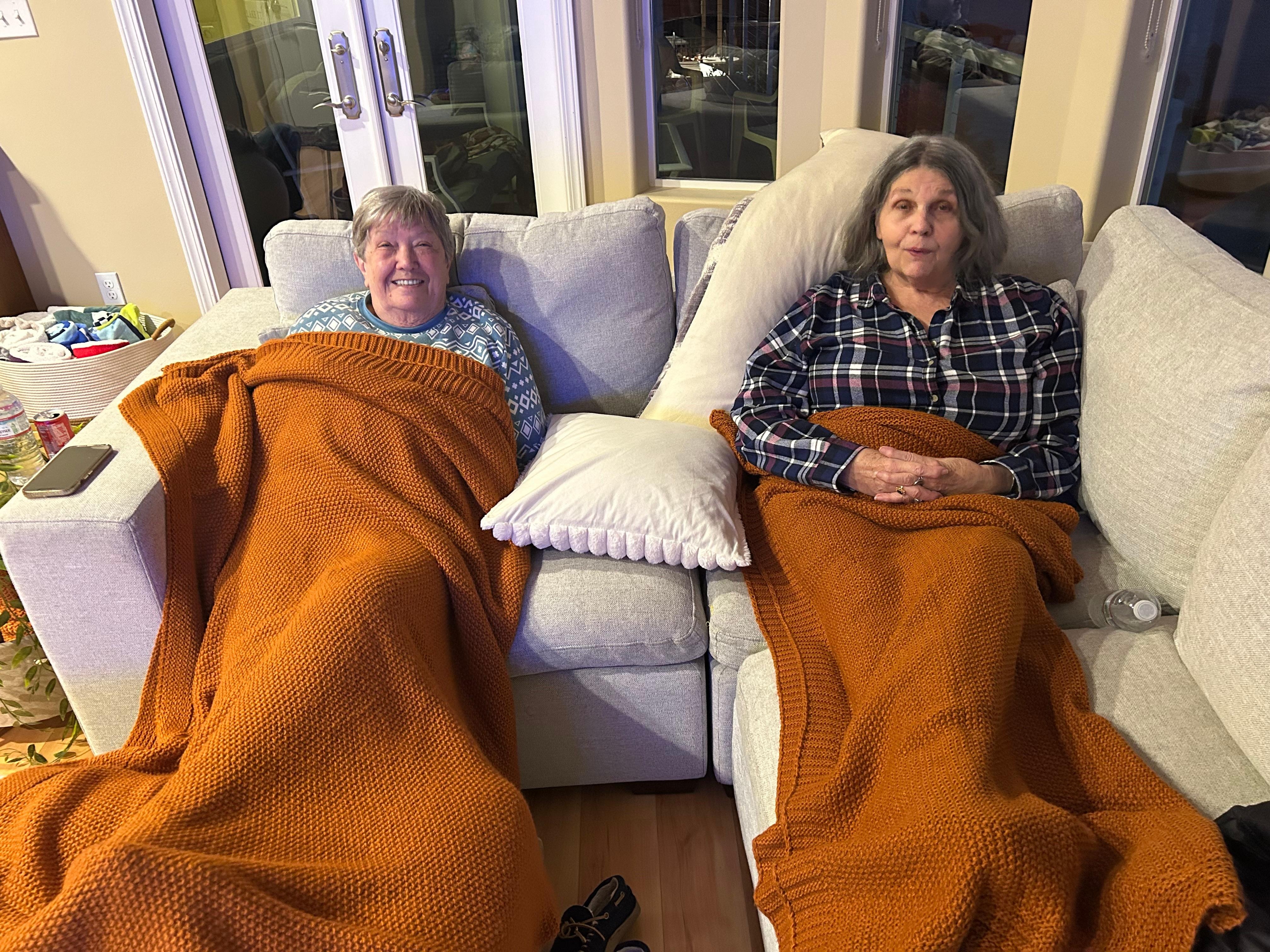 Cozy place to watch the Mariner’s. 