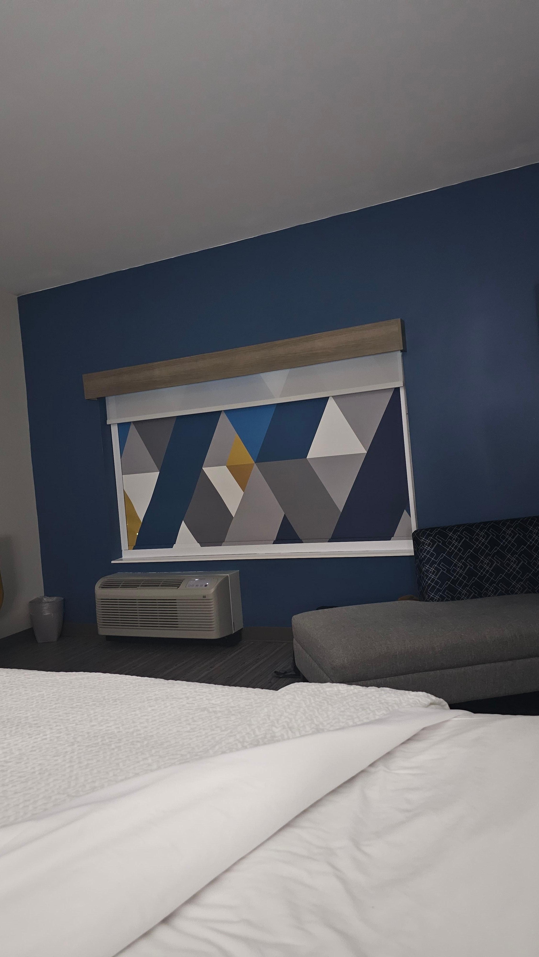 Loved the black out curtain