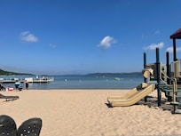 The beach in Beulah is close and relaxing.