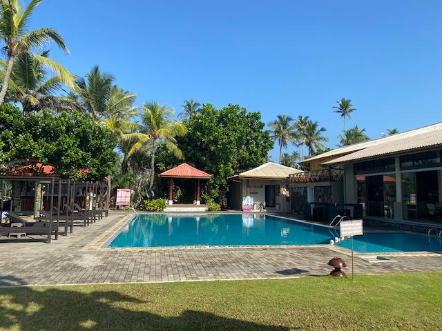 Lovely Pool but no sun umbrellas and not allowed to take the beds to the beach (so no beach loungers as advertised)