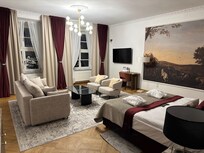 Main square view suite