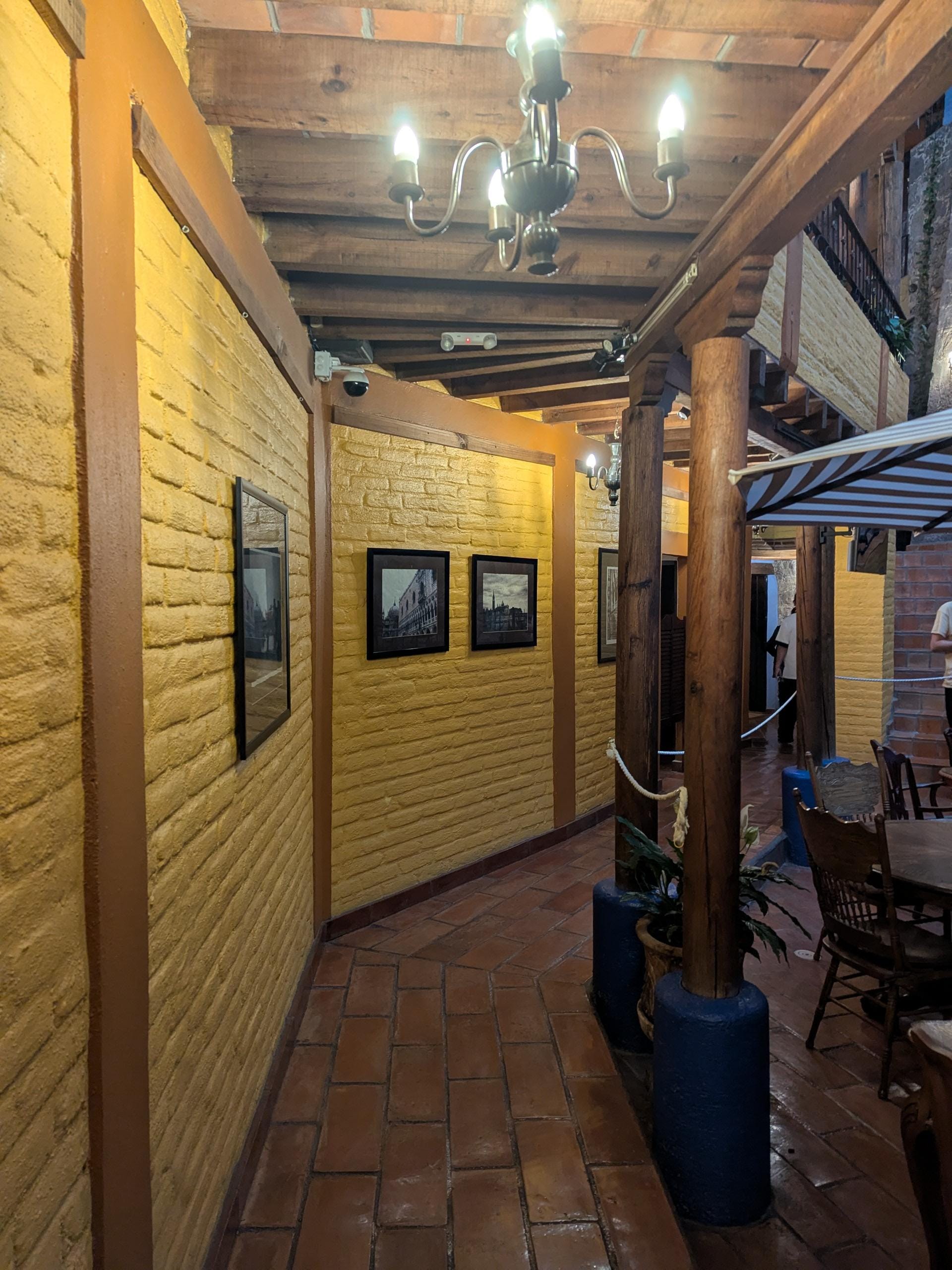 Beautiful colors on the walls. 