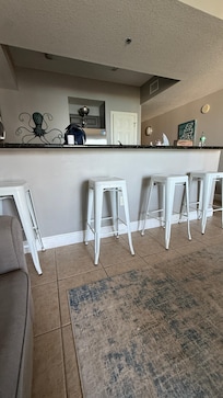 Kitchen seating area
