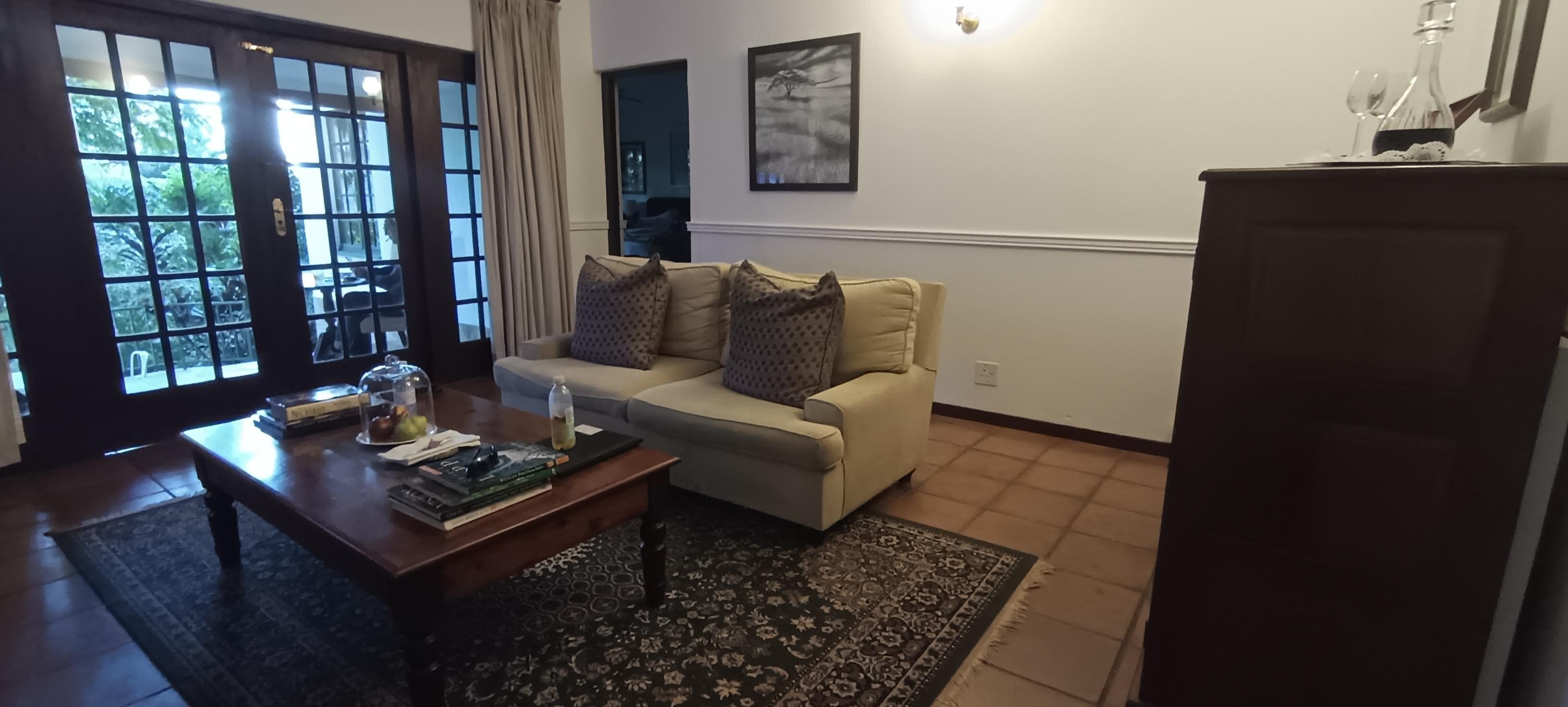 Notre salon devant la cheminée 