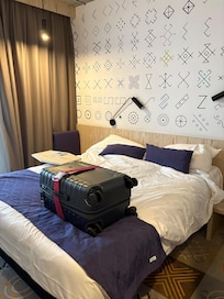 Bed, pillows were very overused