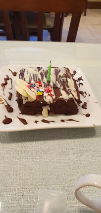 Olha que bonitinho o bolo do meu aniversário. Obrigada mais uma vez Rodrigo!🥰