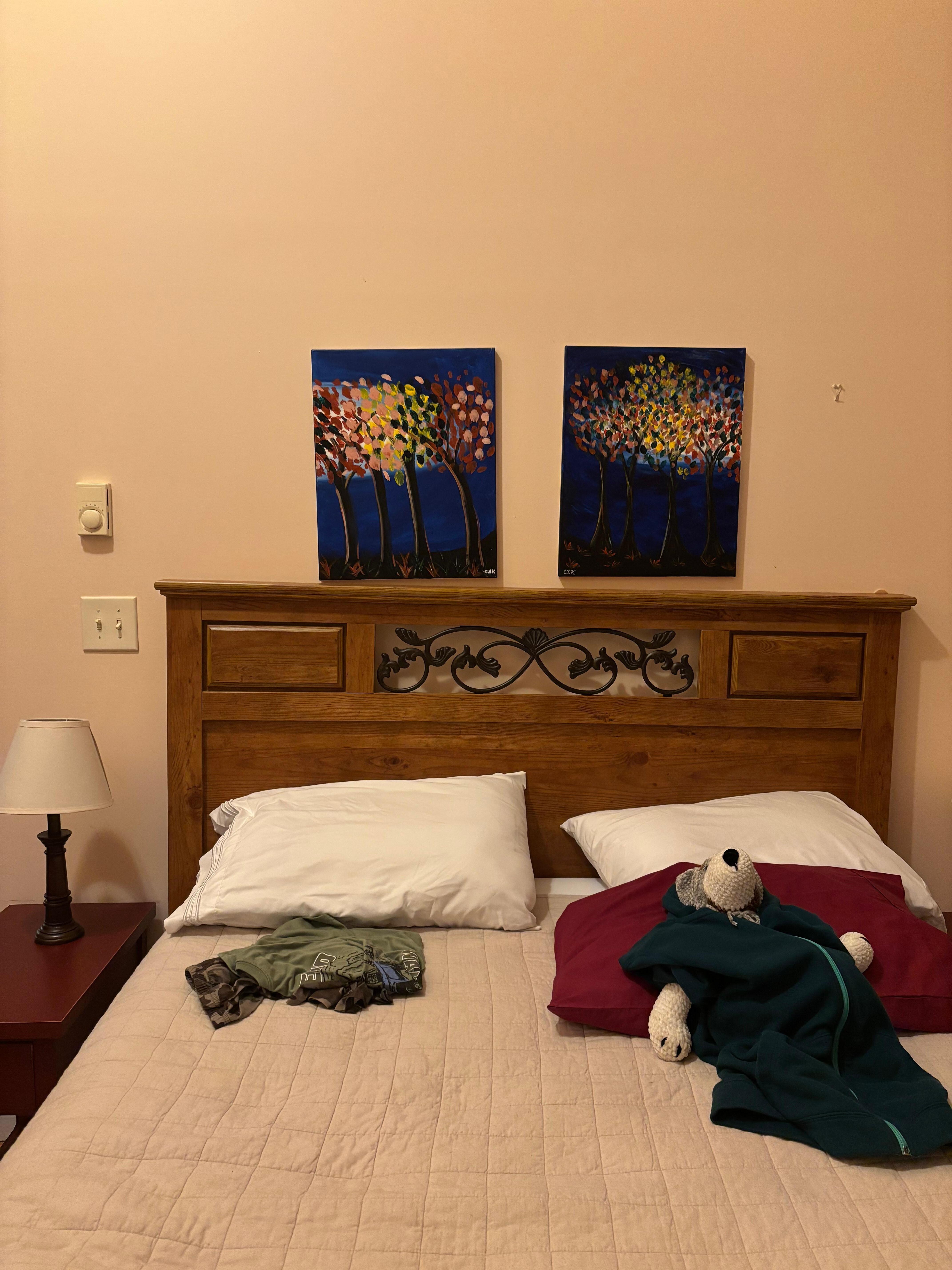 Queen bedroom 