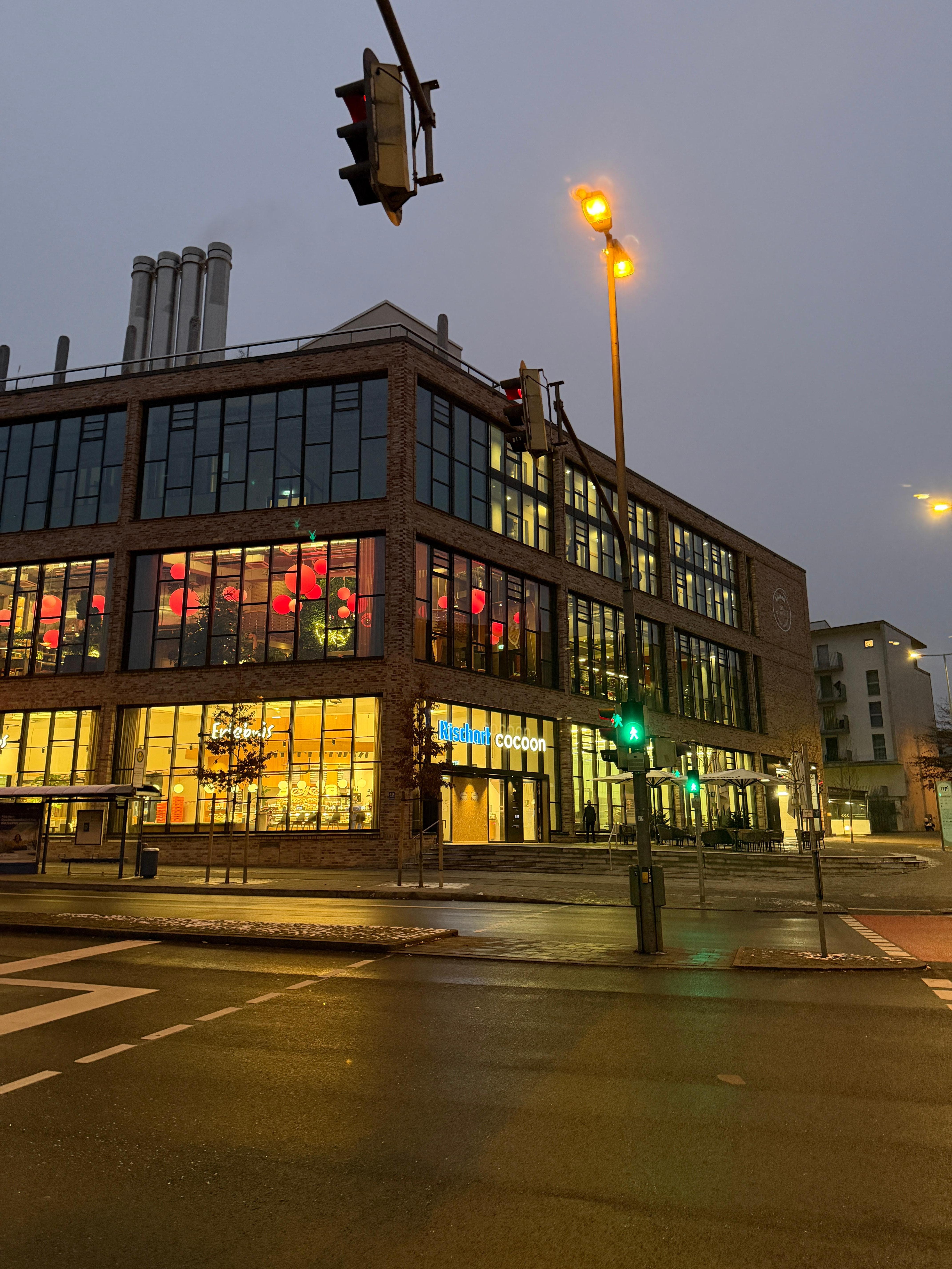 1Fにパン屋さんがあります。