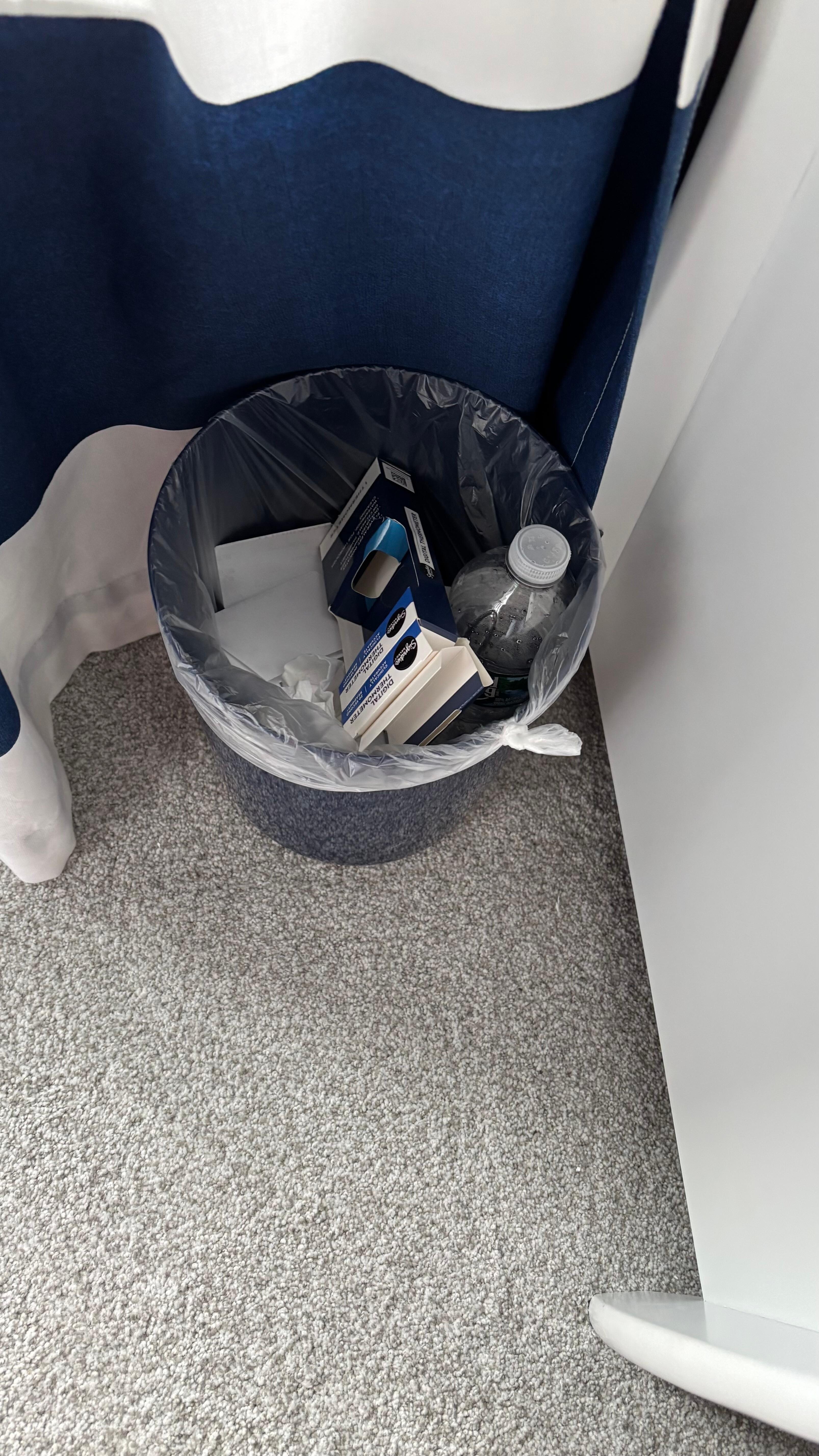 Trash in bedroom not emptied 