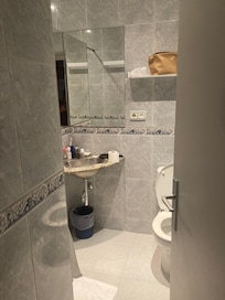 WC with shower