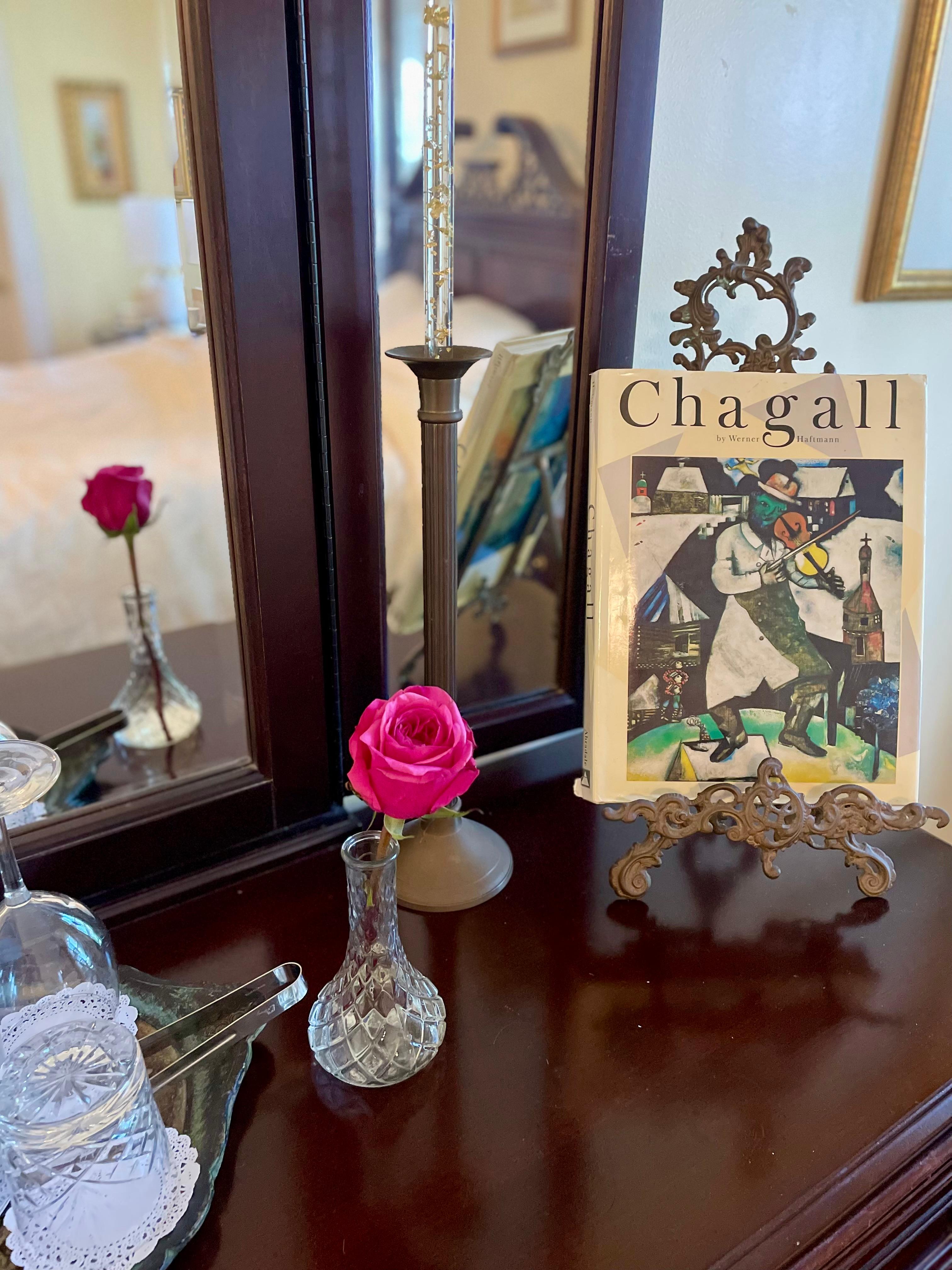 We stayed in the Chagalls room. 