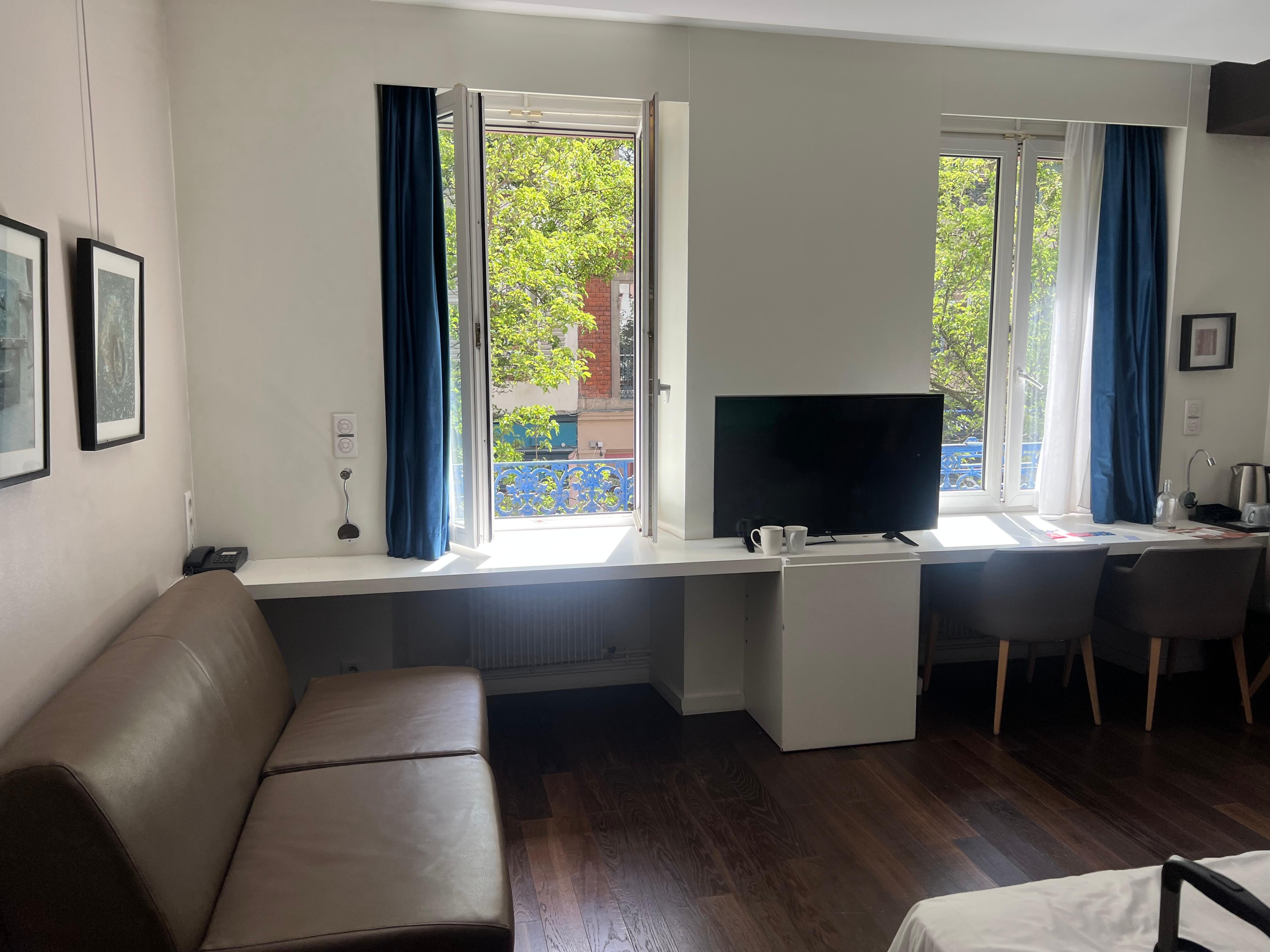 Spacious room 