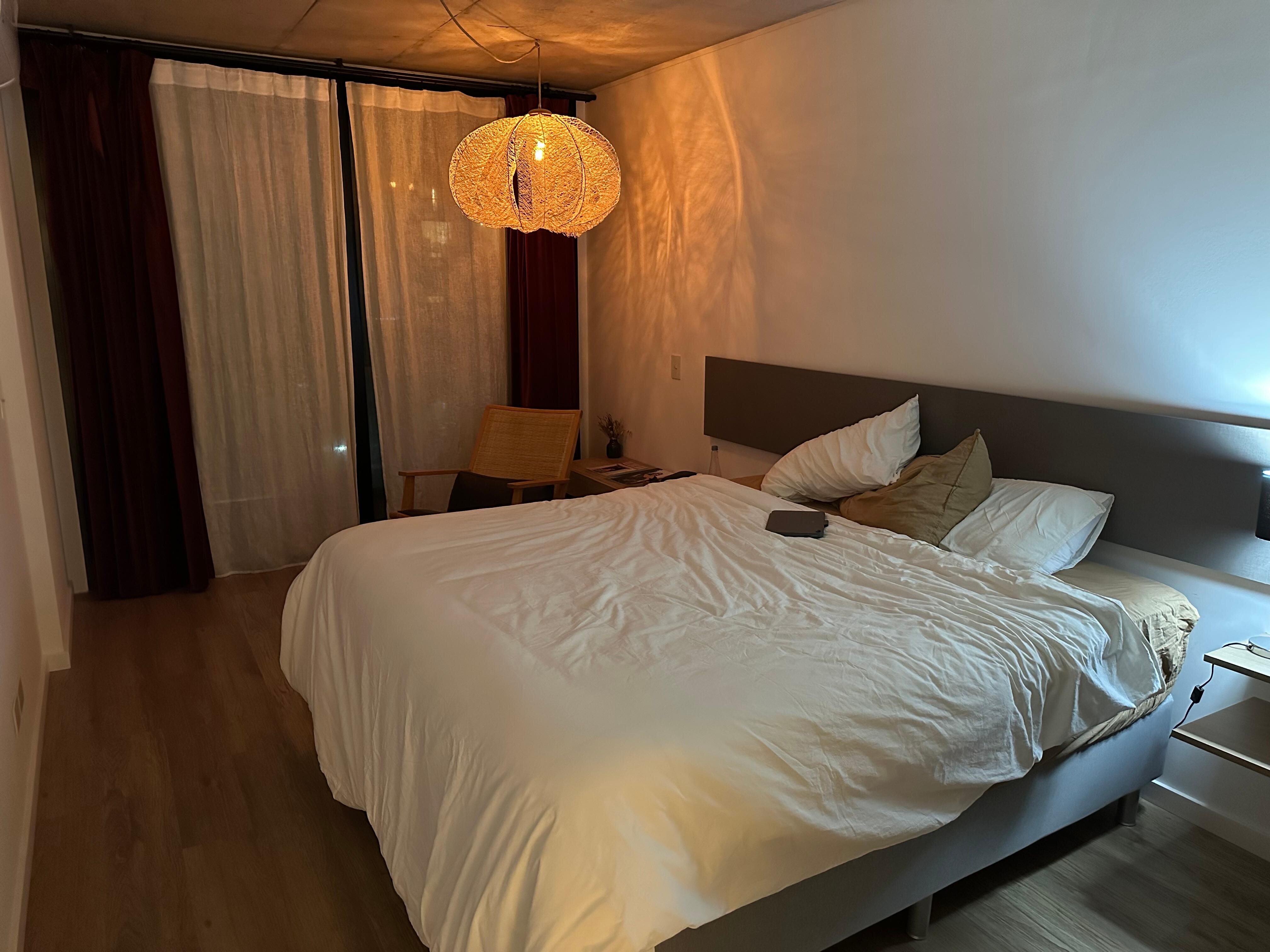 King bedroom 