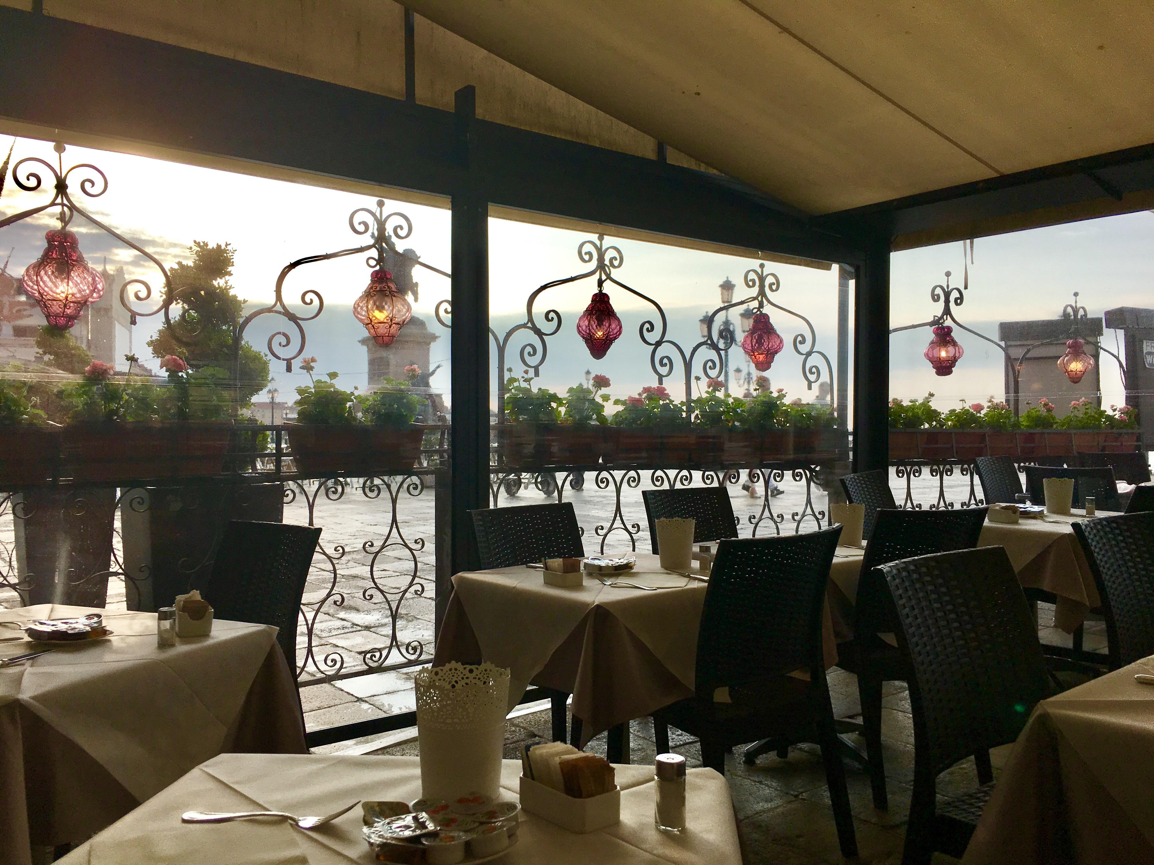 Outdoor early morning dining