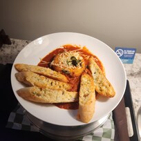 Could of split my meals unfortunately my guest left had to waste over half