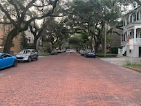 Walk through Savannah in early morning