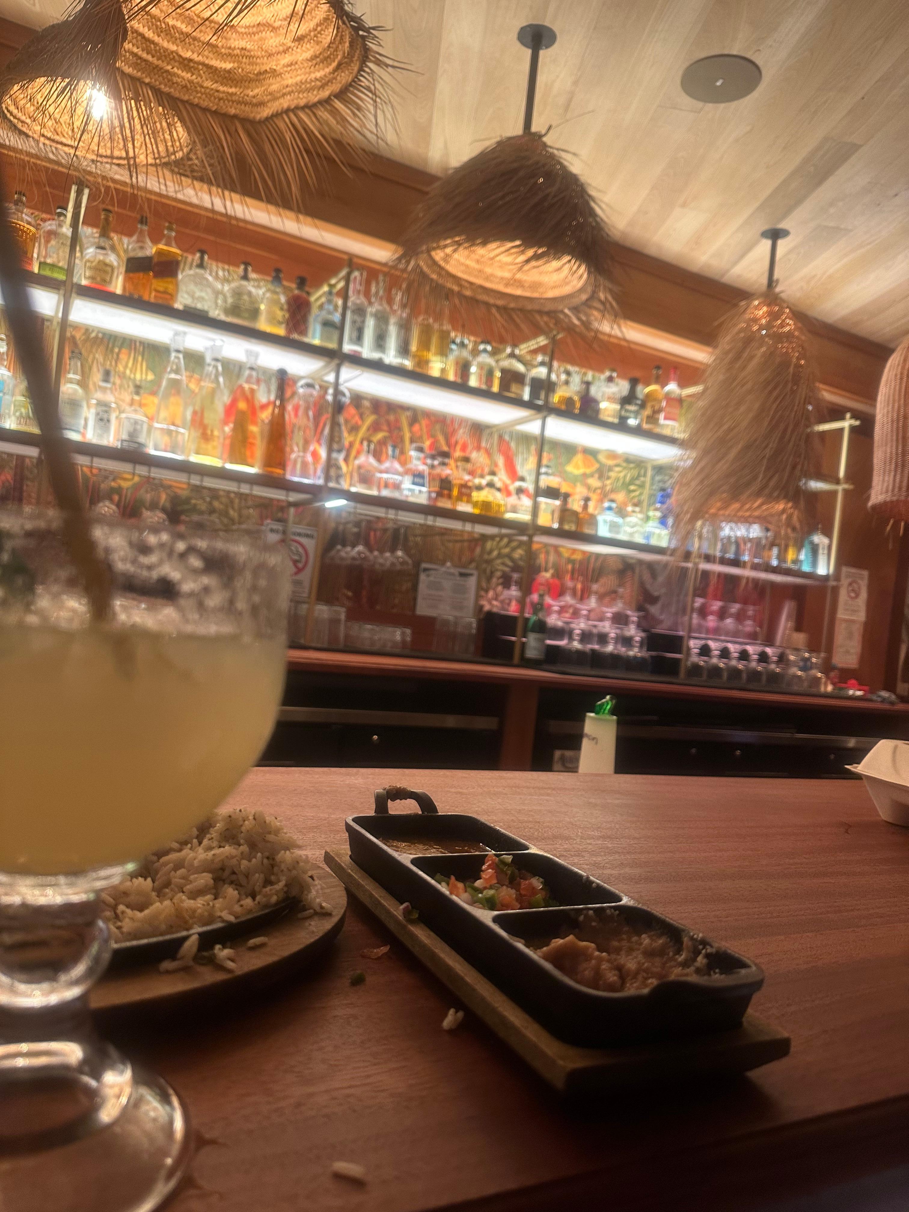 El Leon Margarita and fajitas