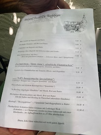 Mange forskellige små retter til at nyde sammen med familiens herlige vine