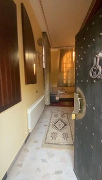 Entrée de la chambre.
