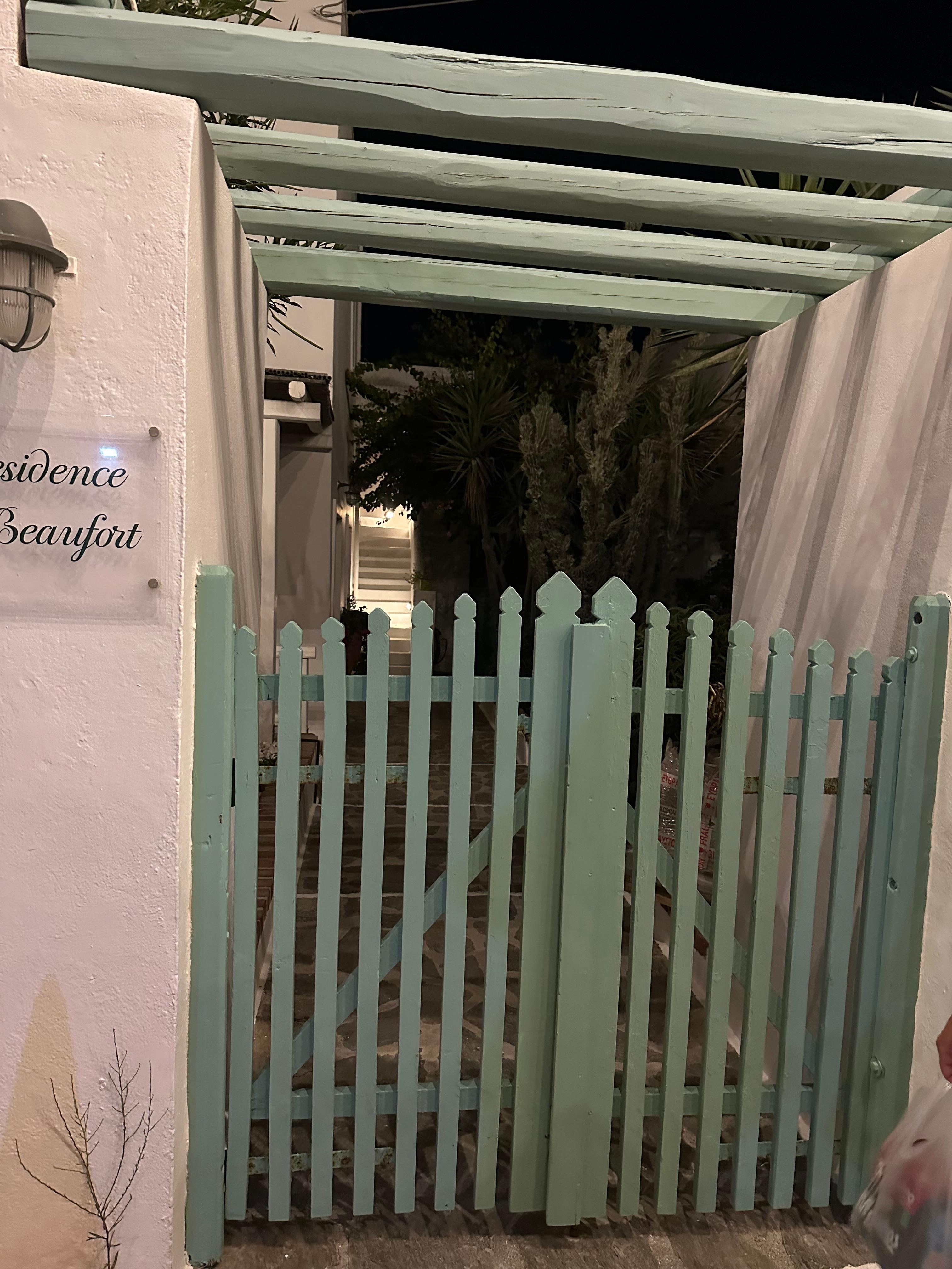 Entrance to the garden 