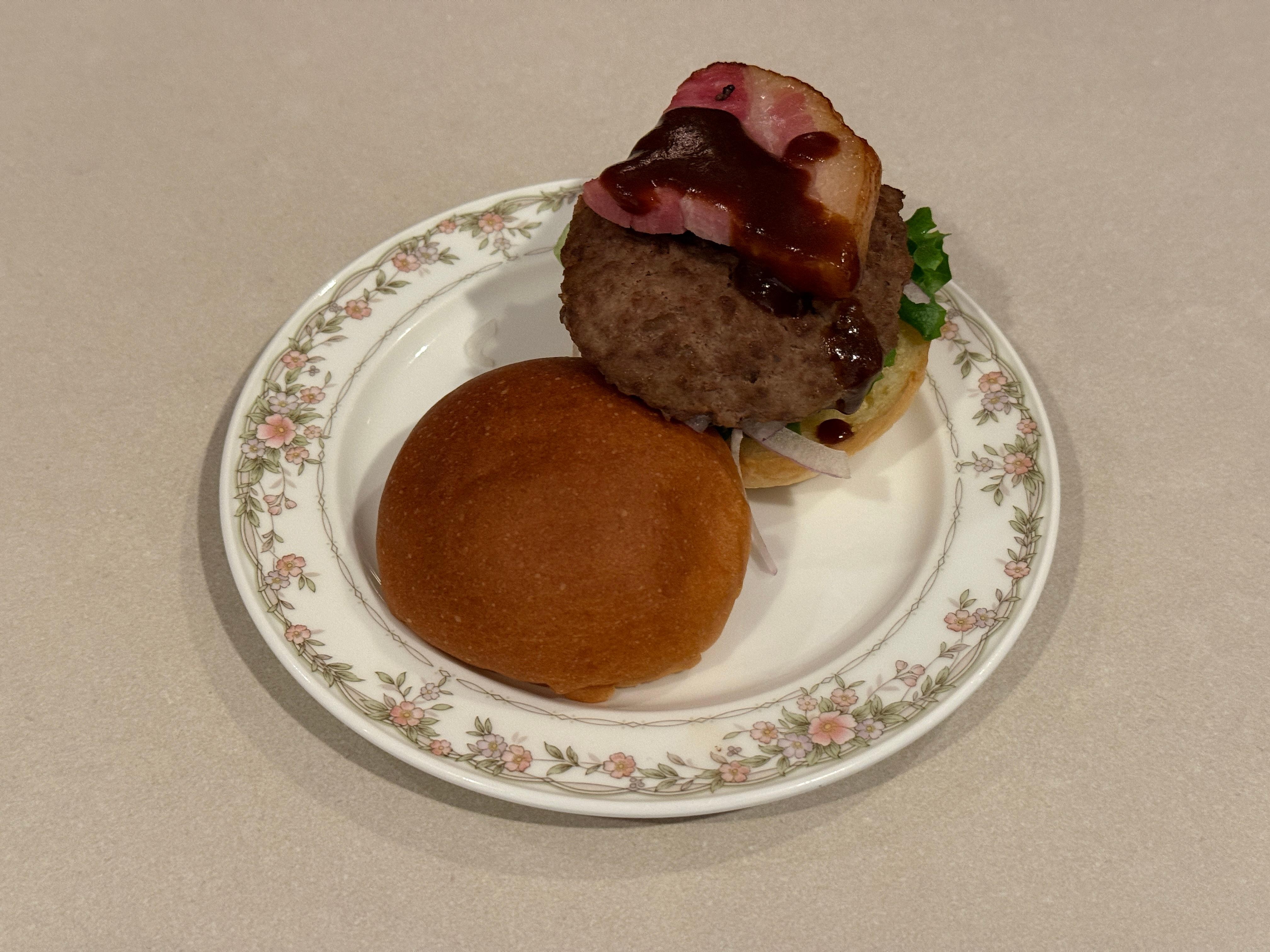 夕食
ハンバーガー