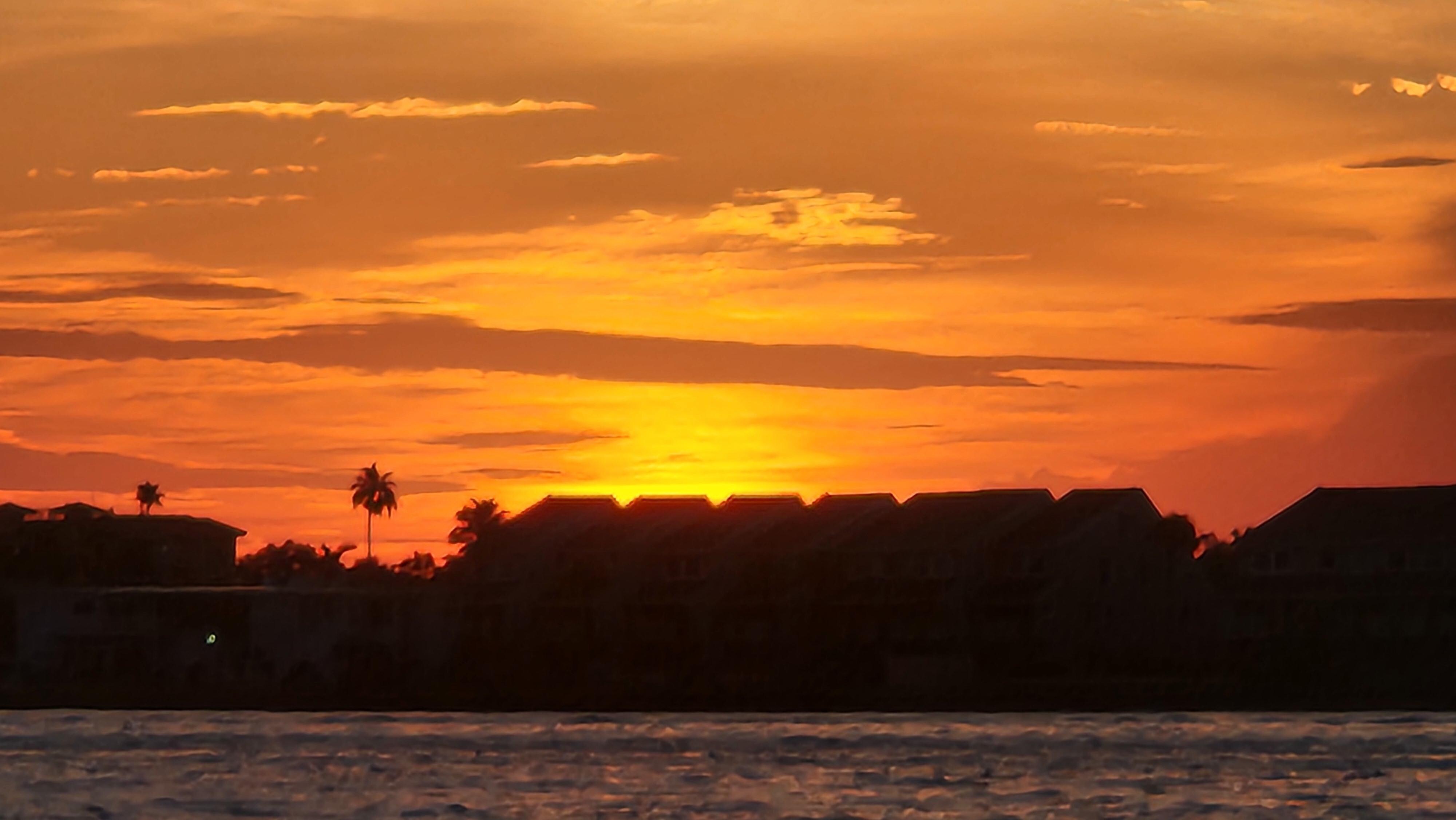 Sunrise in the bay