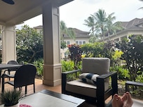 spacious lanai, ate breakfast there every day
