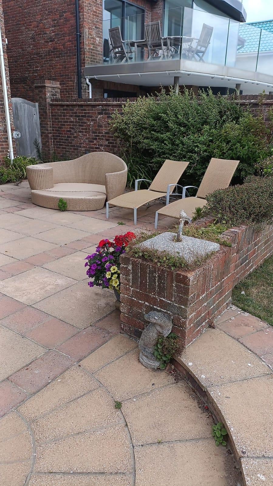 Lovely sunbathing area 