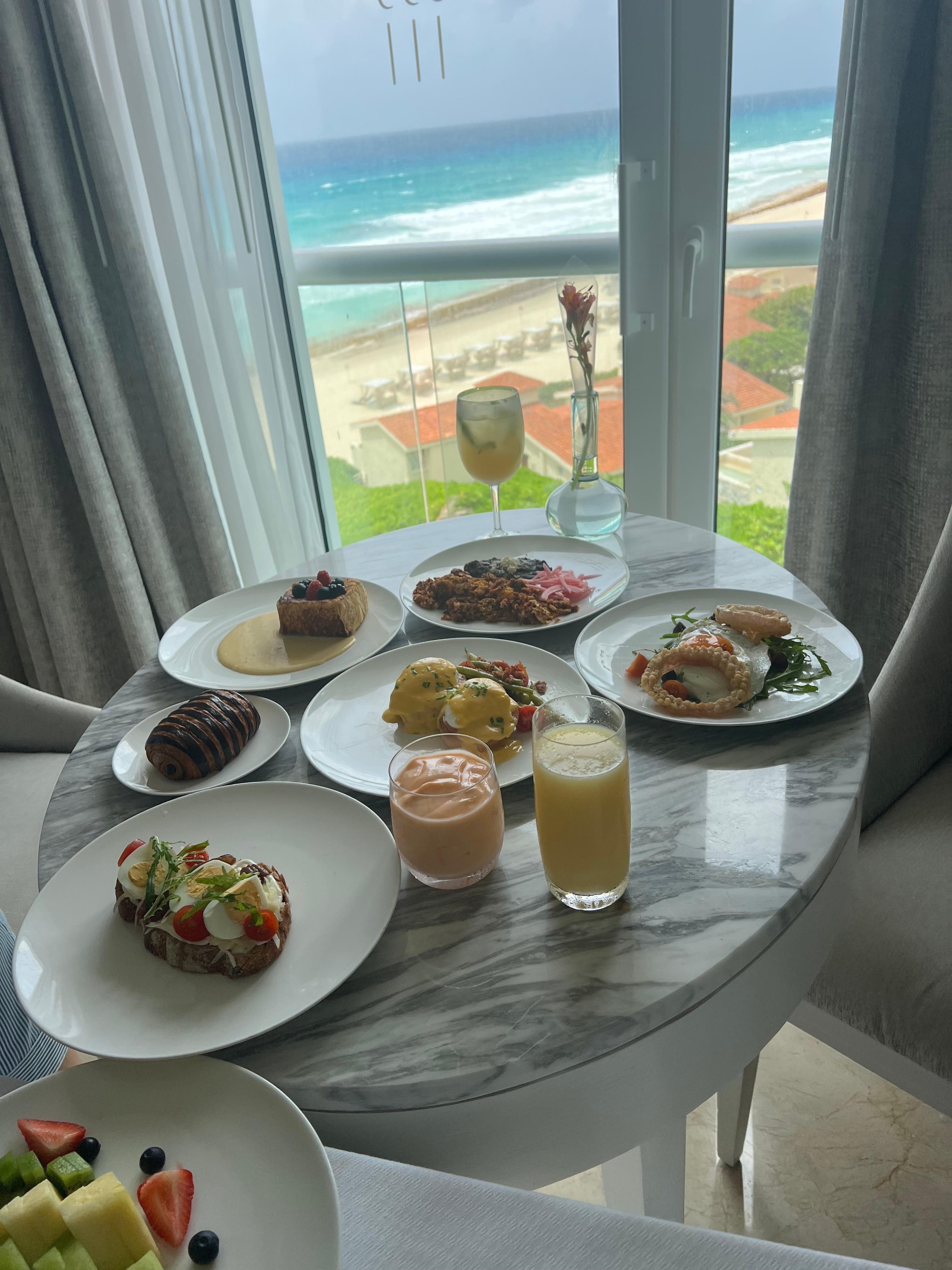 Room/room service