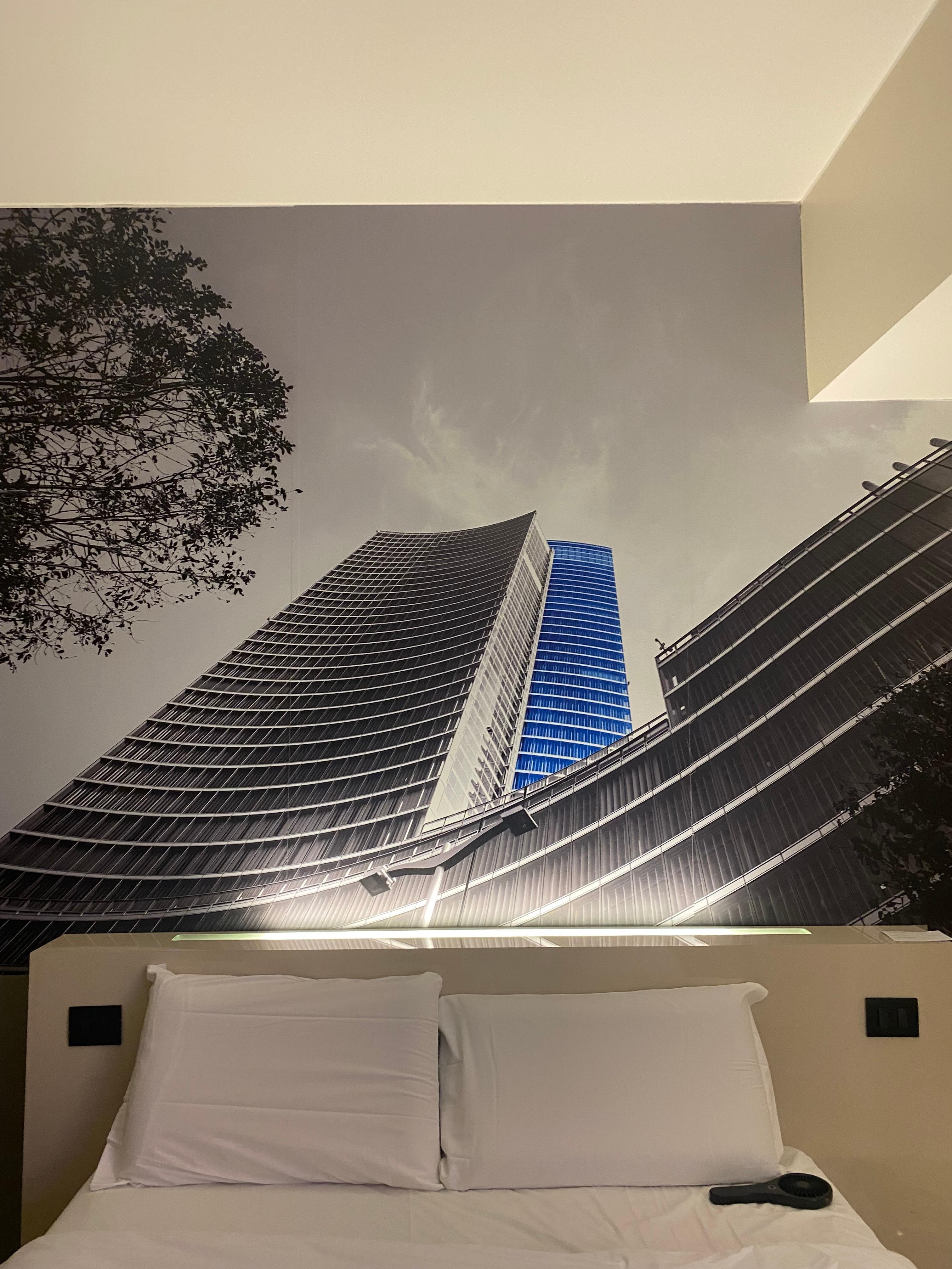 Wall behind bed