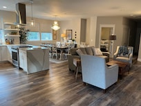 Large open floor plan. Lovely!