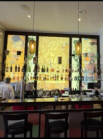 Hotel's Klimpt bar