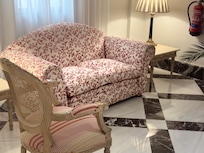 Soffgrupp utanför rummet