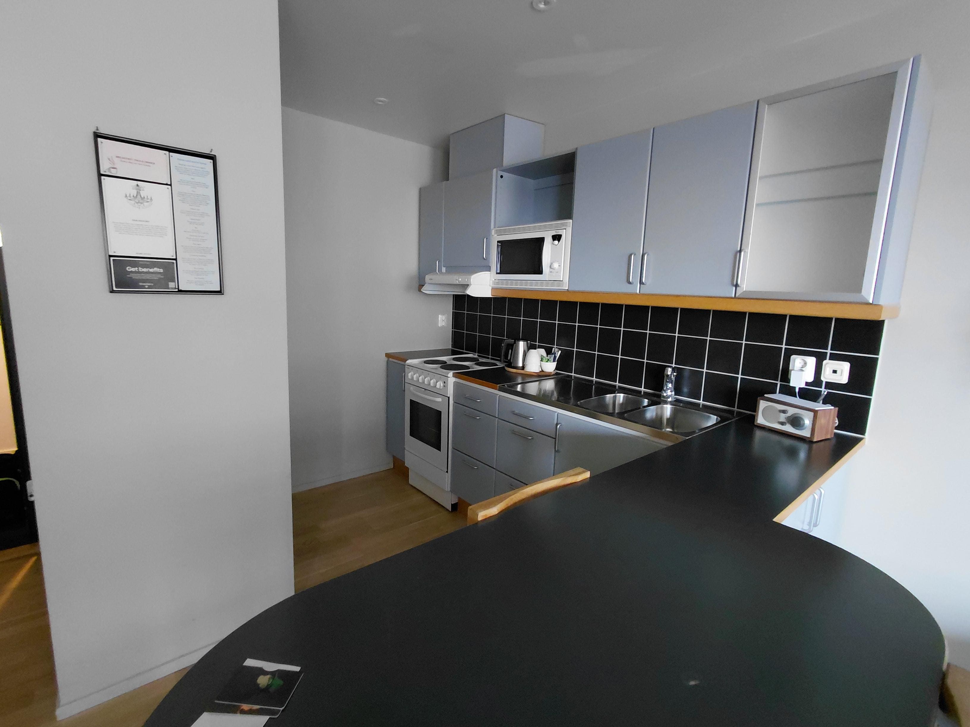 Stort plus för kylskåp.