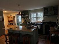 Great kitchen with everything you need!