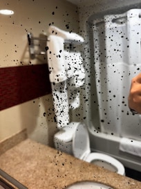 Deteriorated mirror