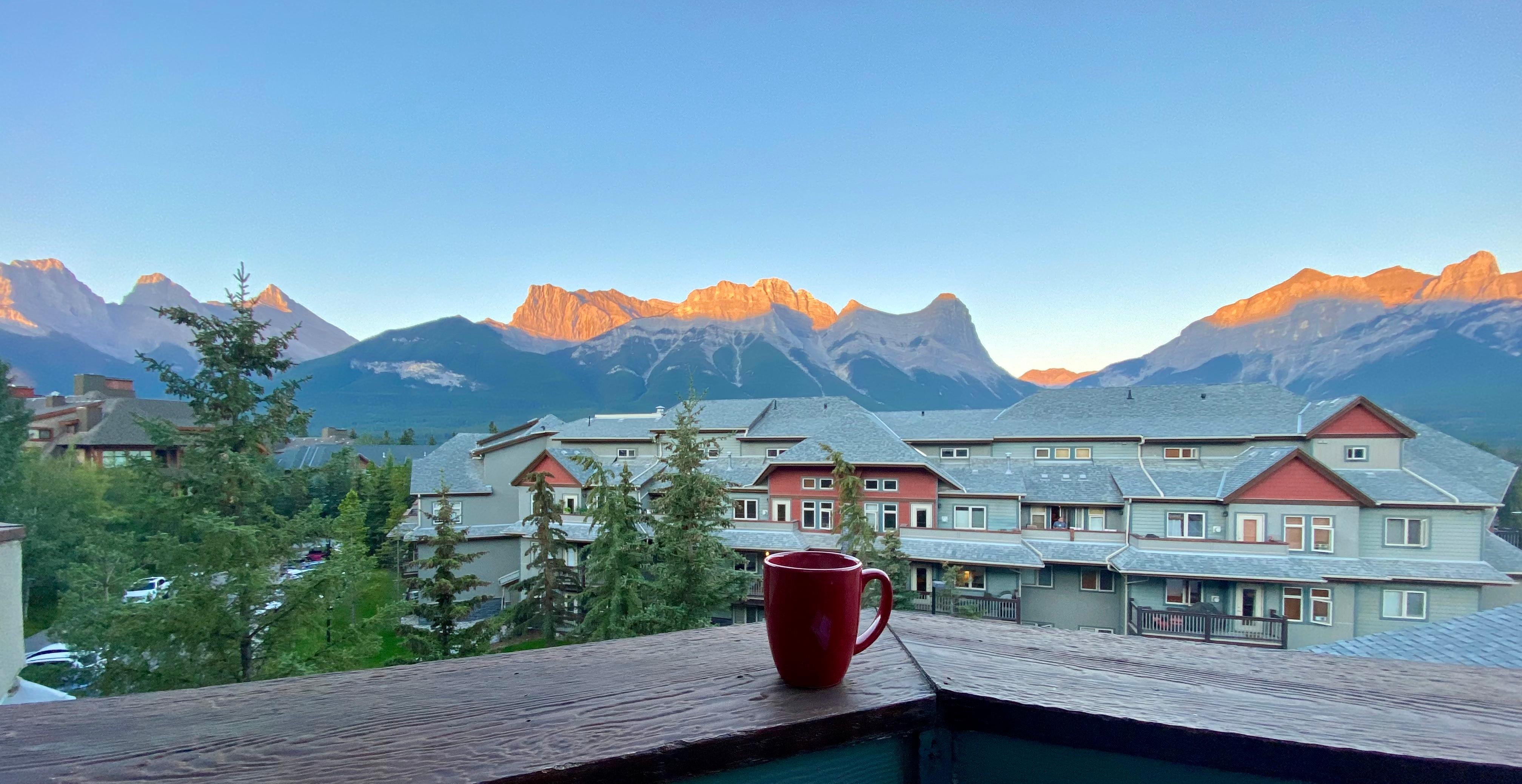 Morning coffee with a view❣️