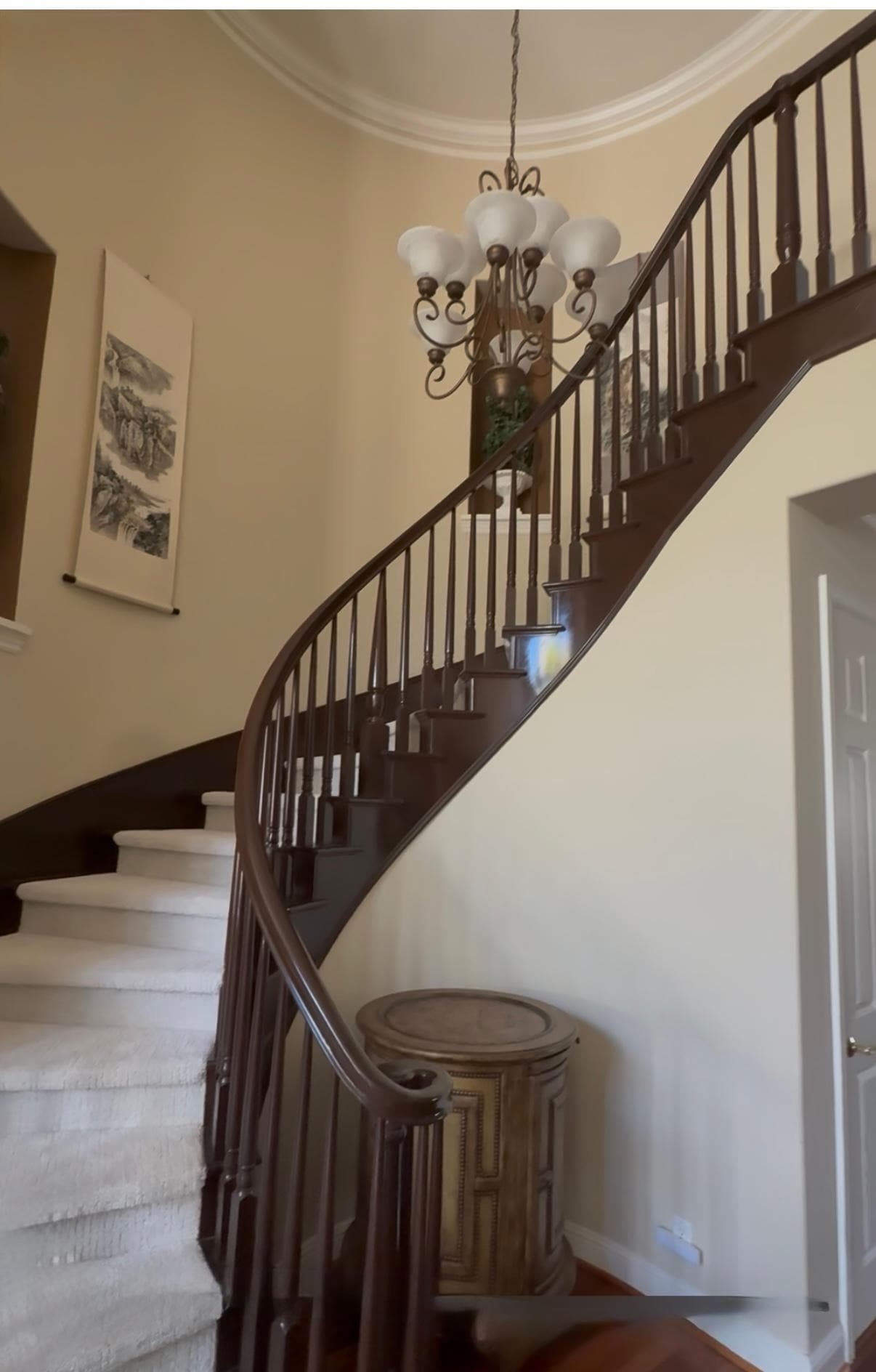 This image of the inner staircase wowed our children ☺️