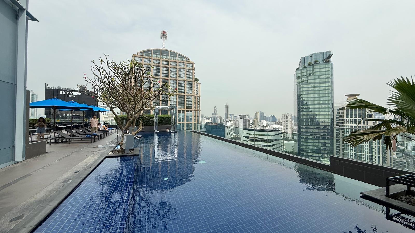 Swimming pool at level 29