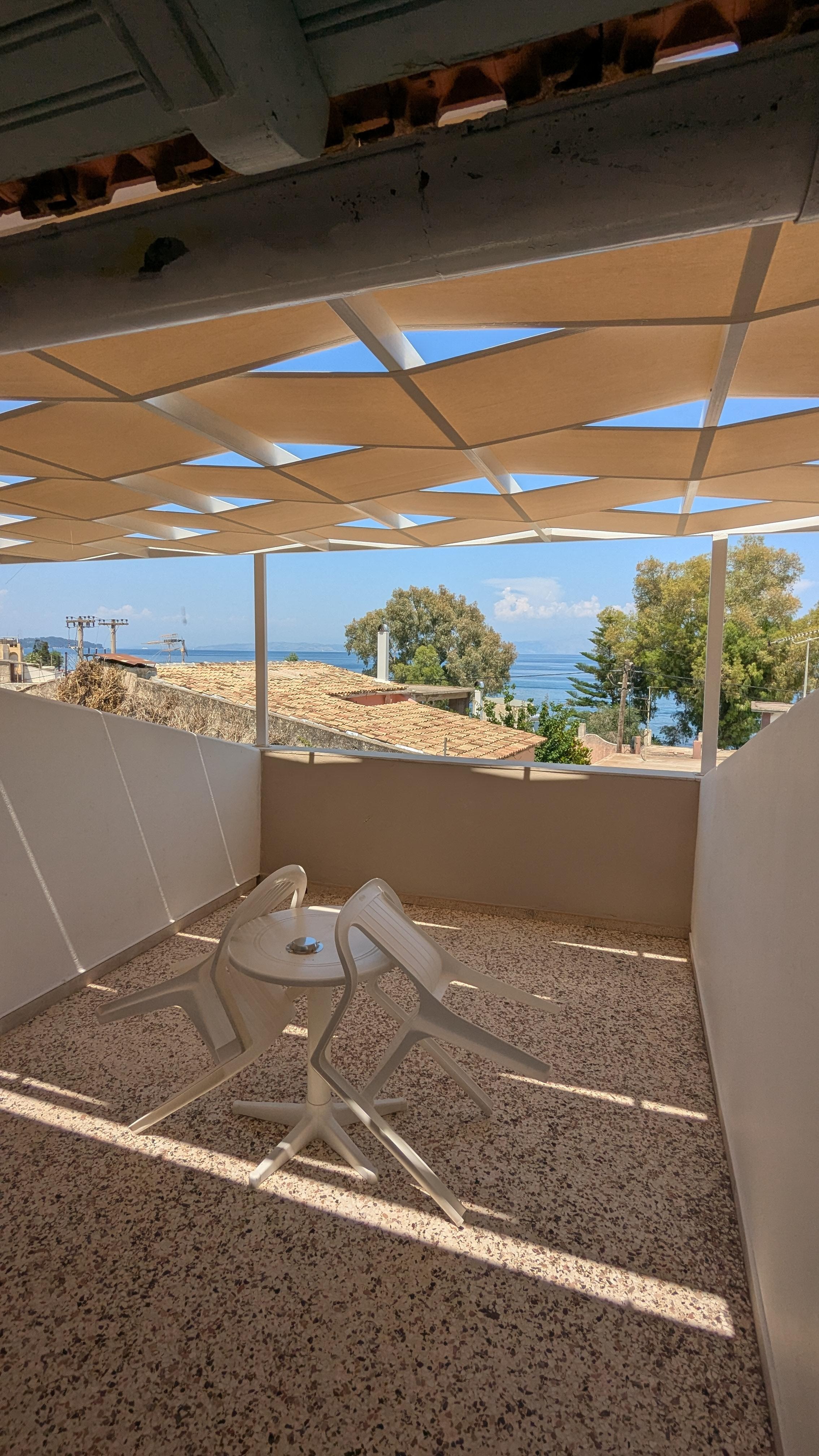 The balcony/terrace with sea view