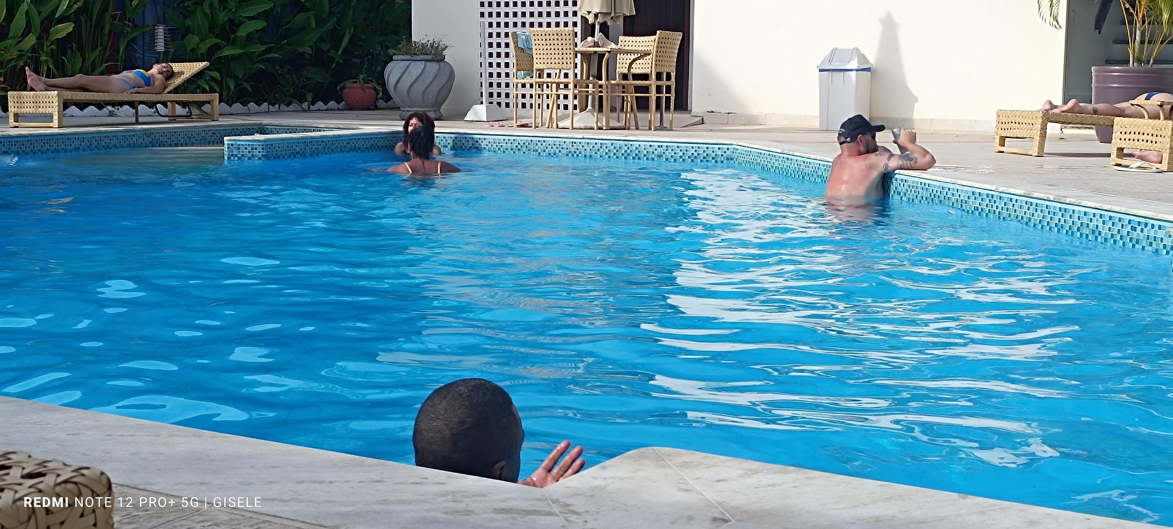 Piscina maravilhosa.