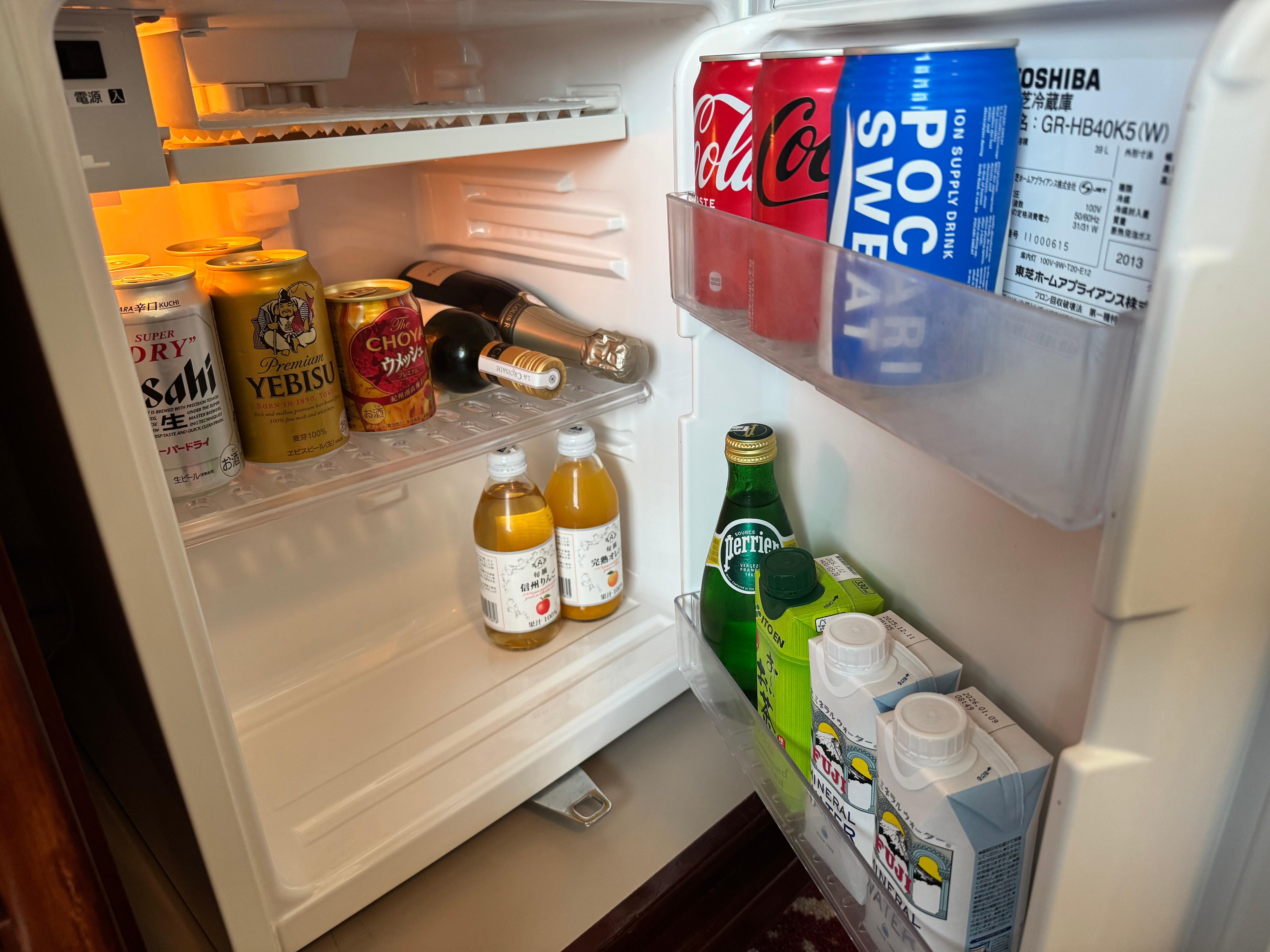 アルコール以外はサービスです。お風呂上がりのコーラは最高です。
