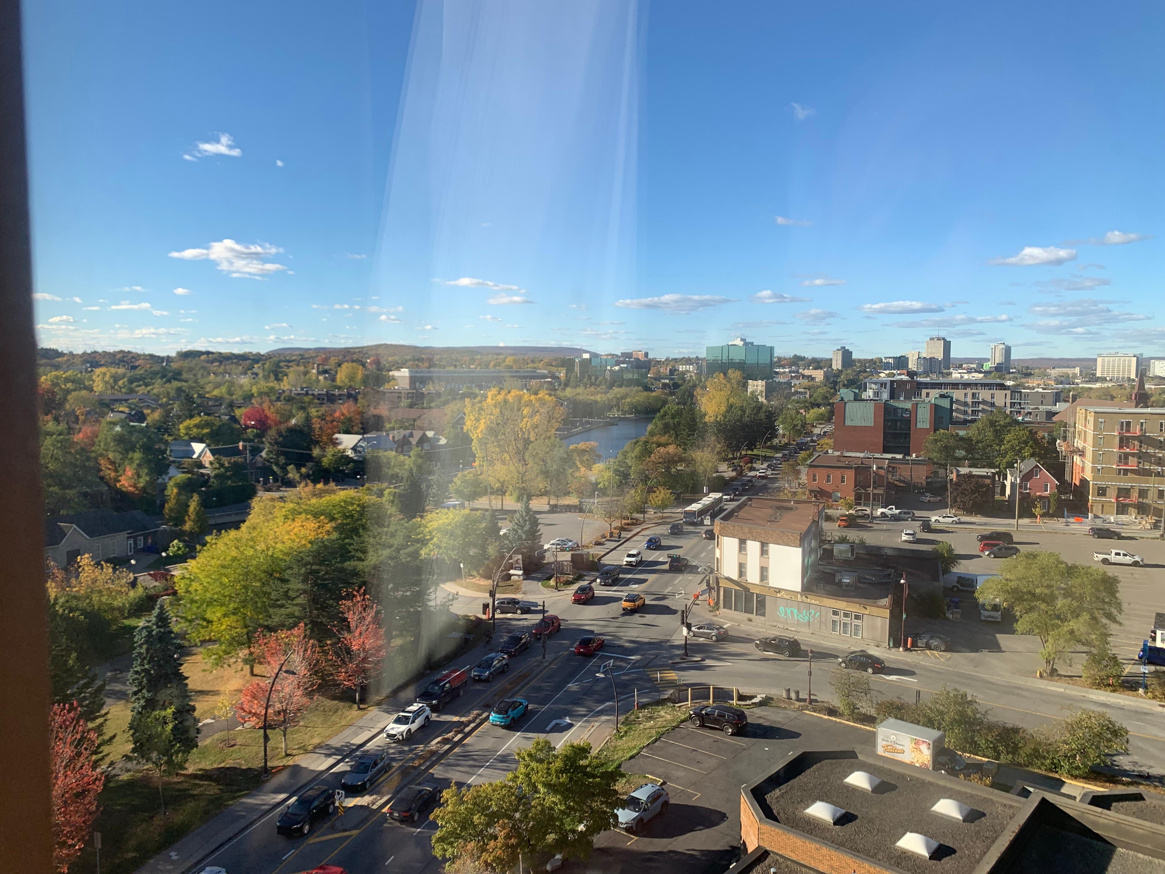 Les autres fenêtres ne permettaient pas de voir et de prendre des photos.