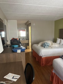 Smelled great coming in, clean room and the air worked great