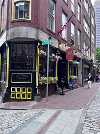 The Green Dragon Tavern 1712
Home of the Sons of Liberty