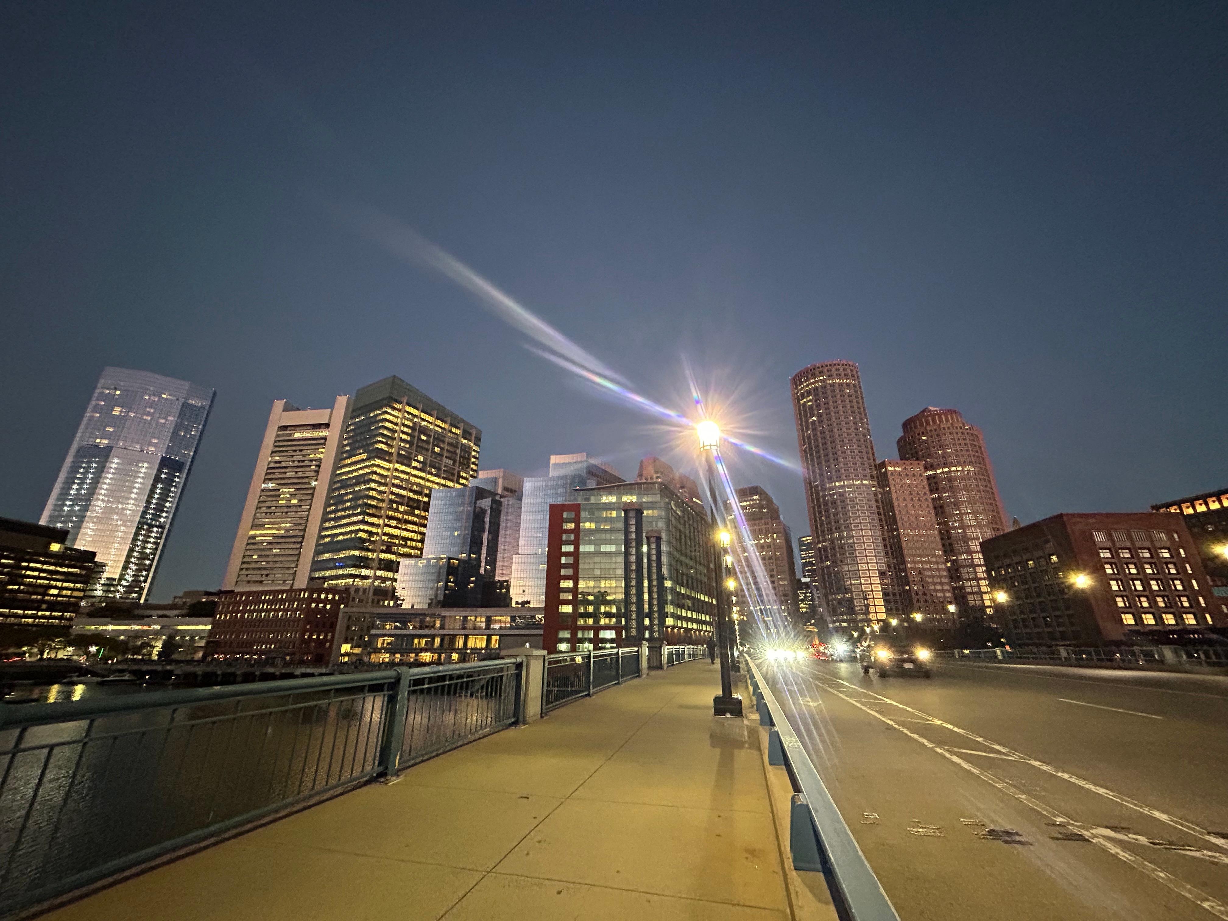 Run from hotel towards downtown early morning 